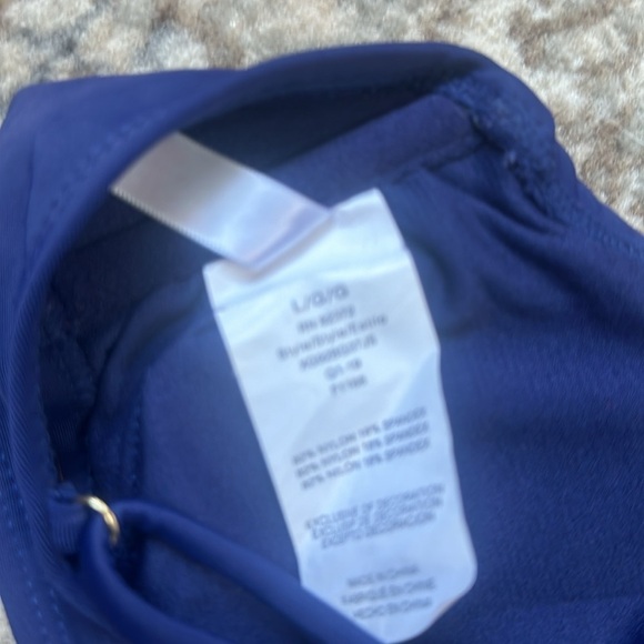 BREAKING WAVES NAVY BIKINI TOP (L) - Picture 5 of 5